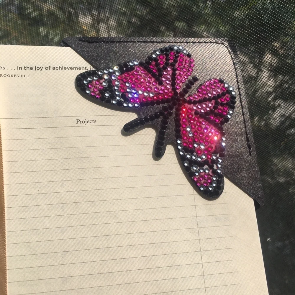Diamond Art Butterfly Corner Bookmark, Colorful, Sparkly (PINK/BLACK) - Picture 15 of 17